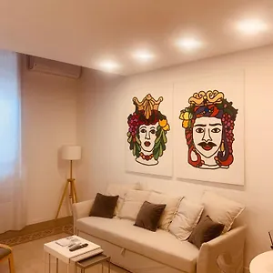 Appartamento Palazzo Caltagirone, Palermo