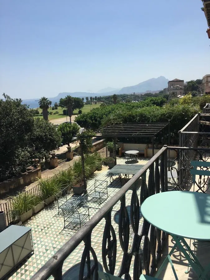 Charming Suite Palazzo Trinacria Palermo Apartment